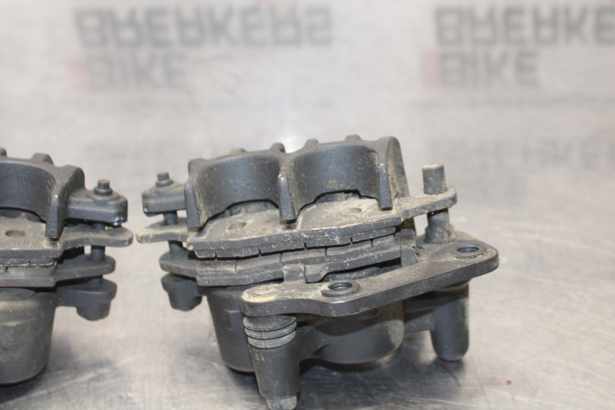 09-10 KAWASAKI ER-6N RIGHT LEFT FRONT BRAKE CALIPER SET PAIR CALIPERS BB205