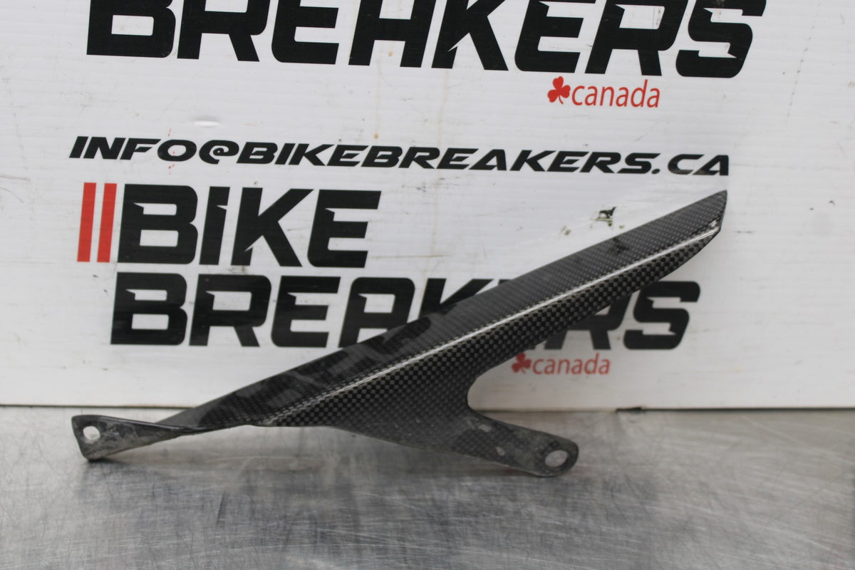 18 YAMAHA YZF R1  CARBON FIBER REAR BACK DRIVE CHAIN GUARD COVER SHIELD BB838