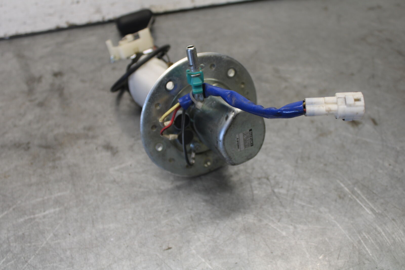 06-07 SUZUKI GSXR 600 FUEL PUMP GAS PETROL SENDER UNIT BB694