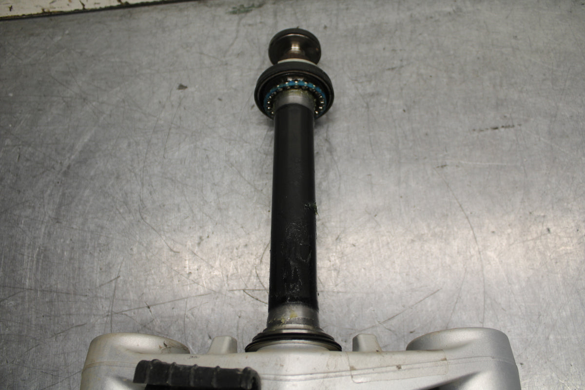 13-16 KTM 390 DUKE FRONT FORKS CLAMP LOWER TRIPLE TREE STEM BB748