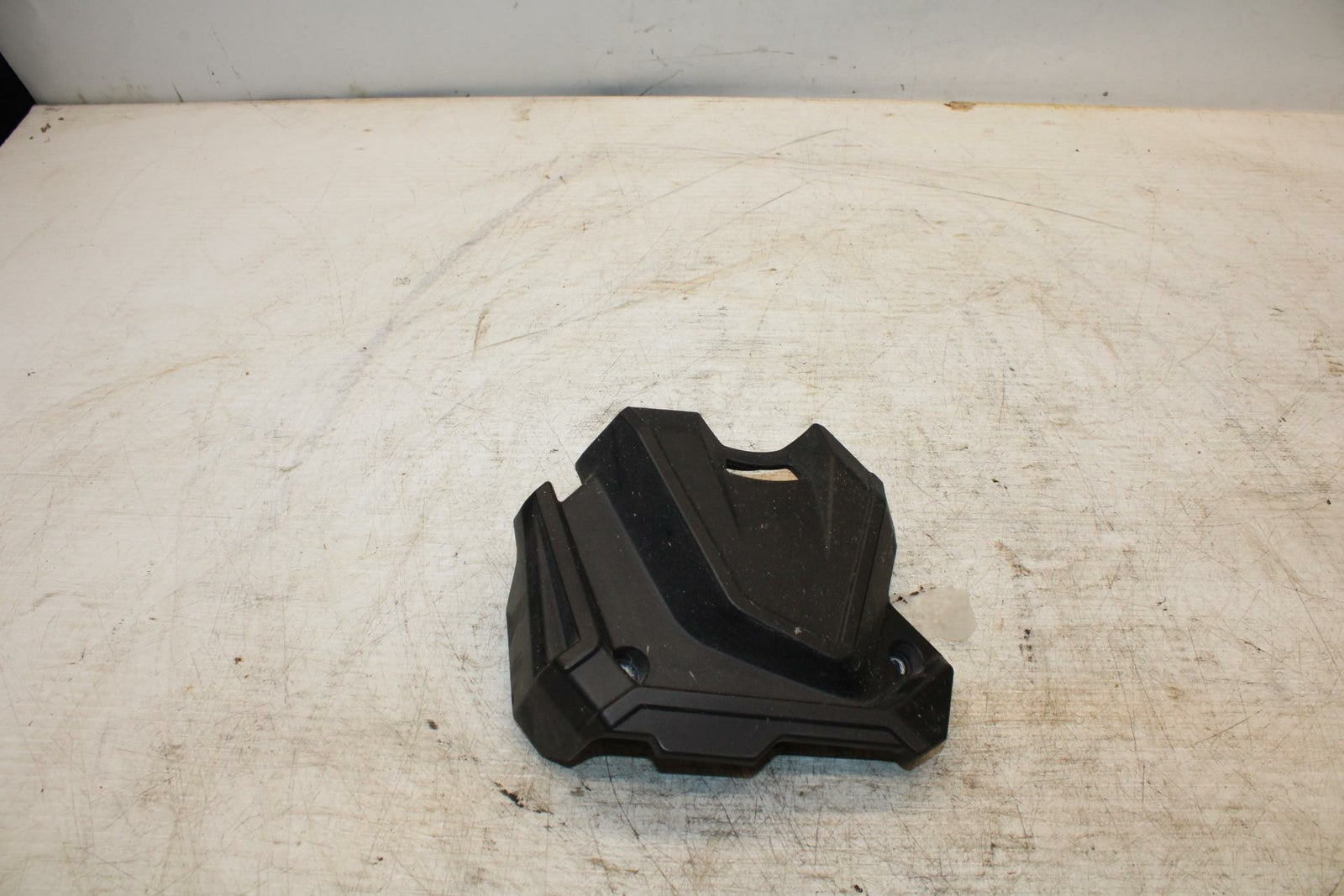 17-20 KAWASAKI NINJA 650 ENGINE SPROCKET COVER BB364