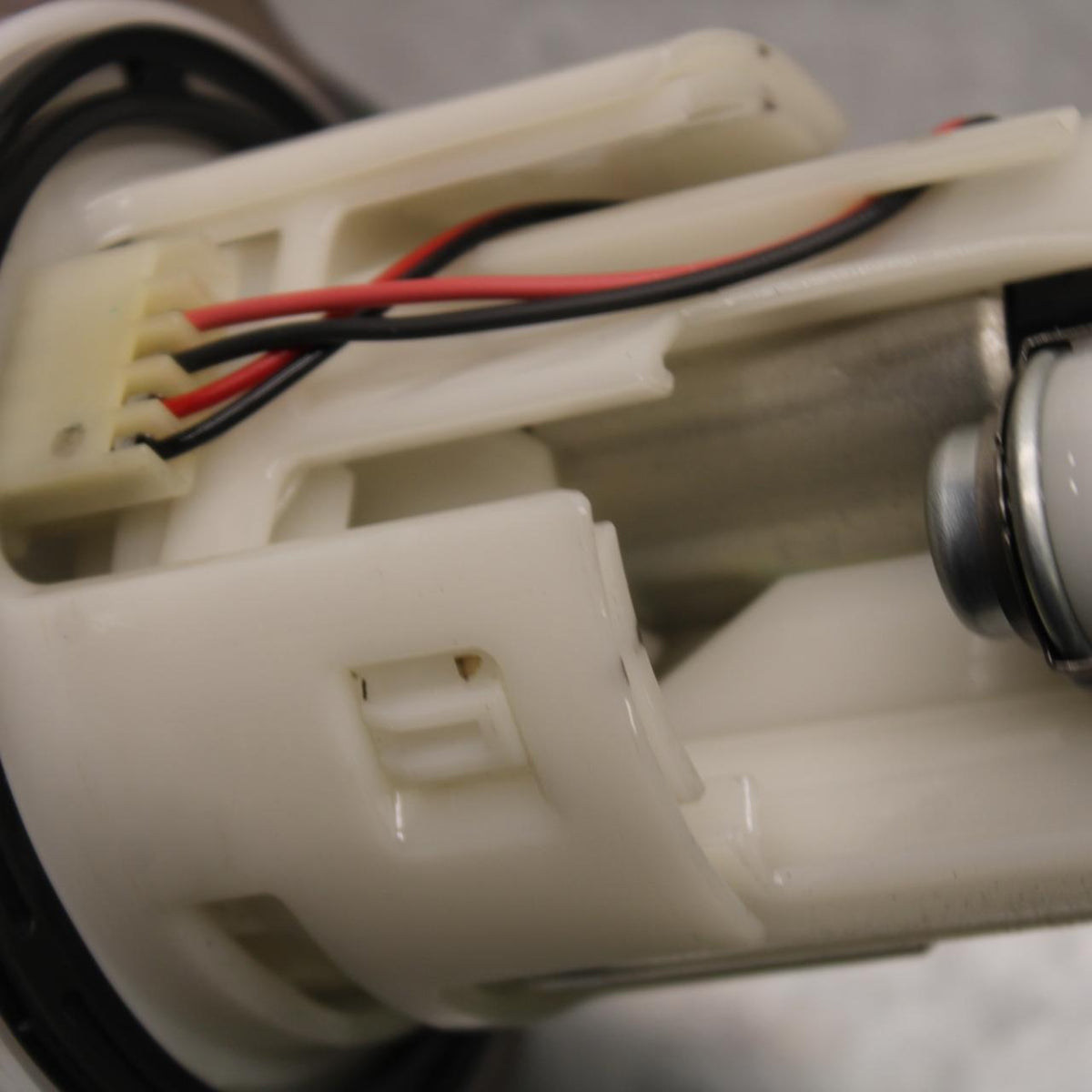 15-18 HONDA CB300FA FUEL PUMP GAS PETROL SENDER UNIT BB646