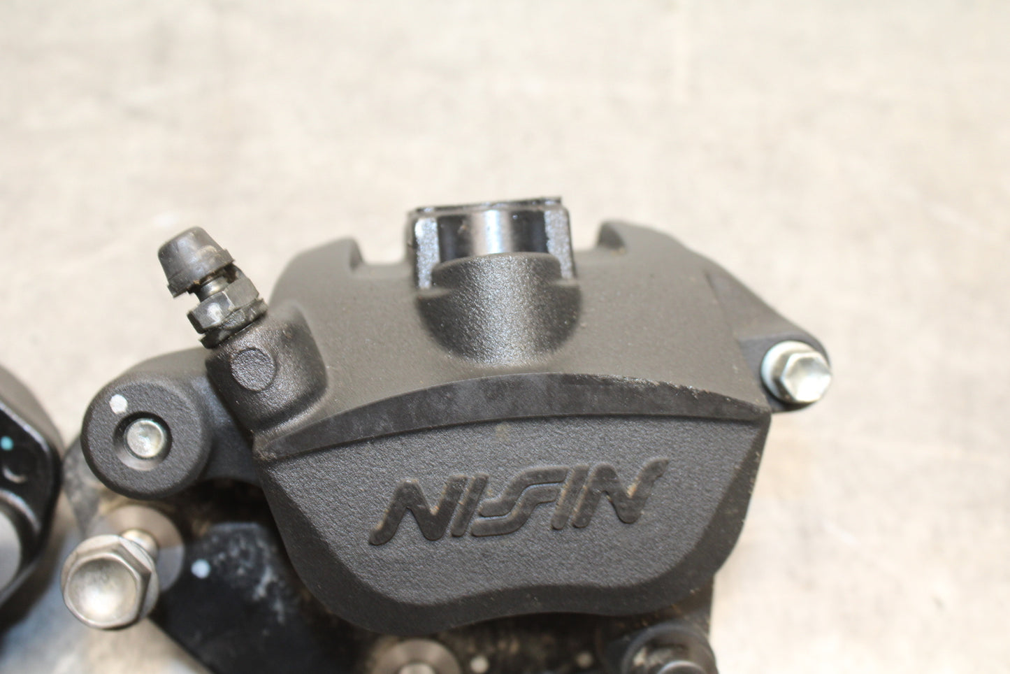 18-24 KAWASAKI NINJA 650 RIGHT LEFT FRONT BRAKE CALIPER SET PAIR CALIPERS BB725