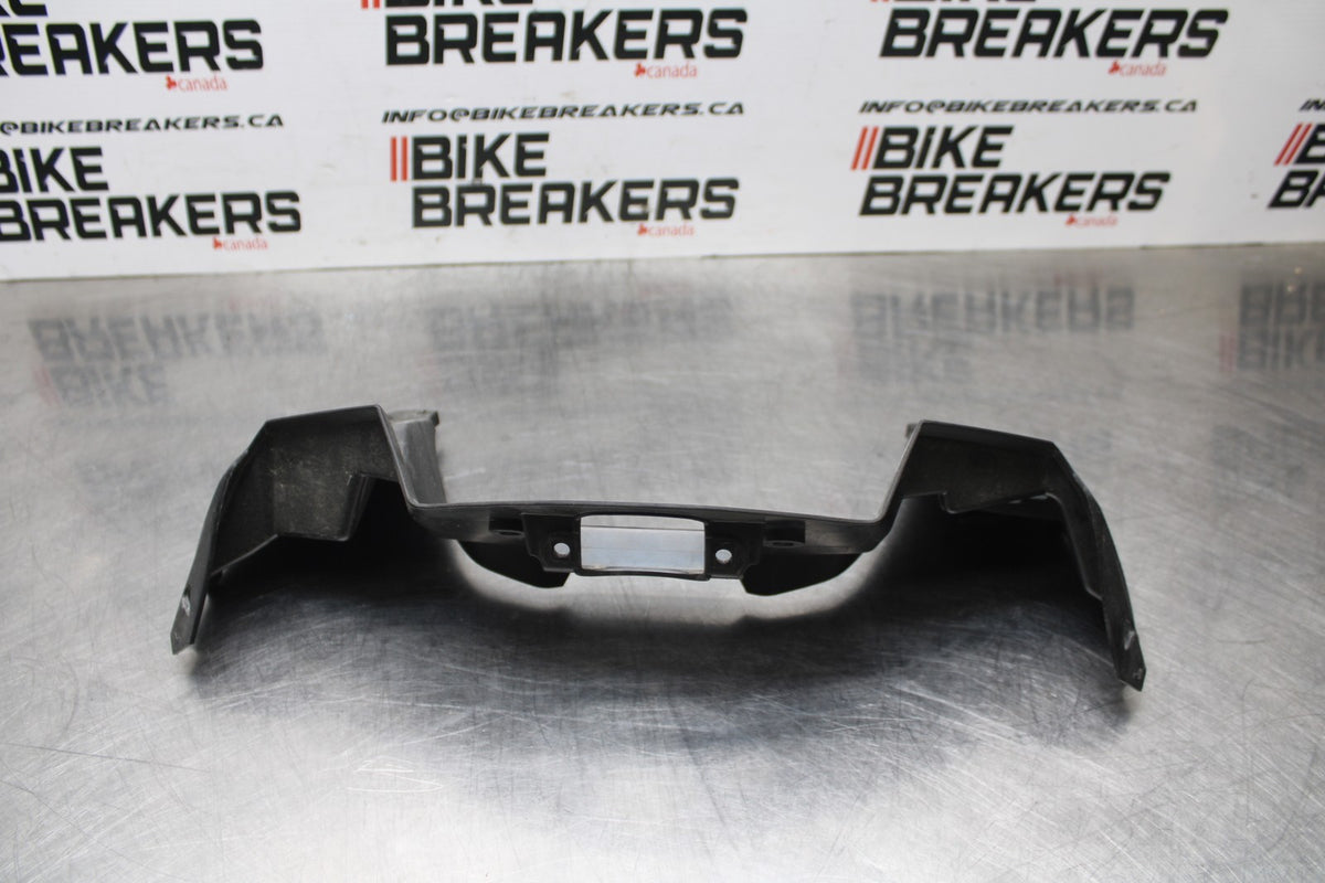 24 KAWASAKI NINJA 500 ABS FRONT CENTER COWL FAIRING BB818