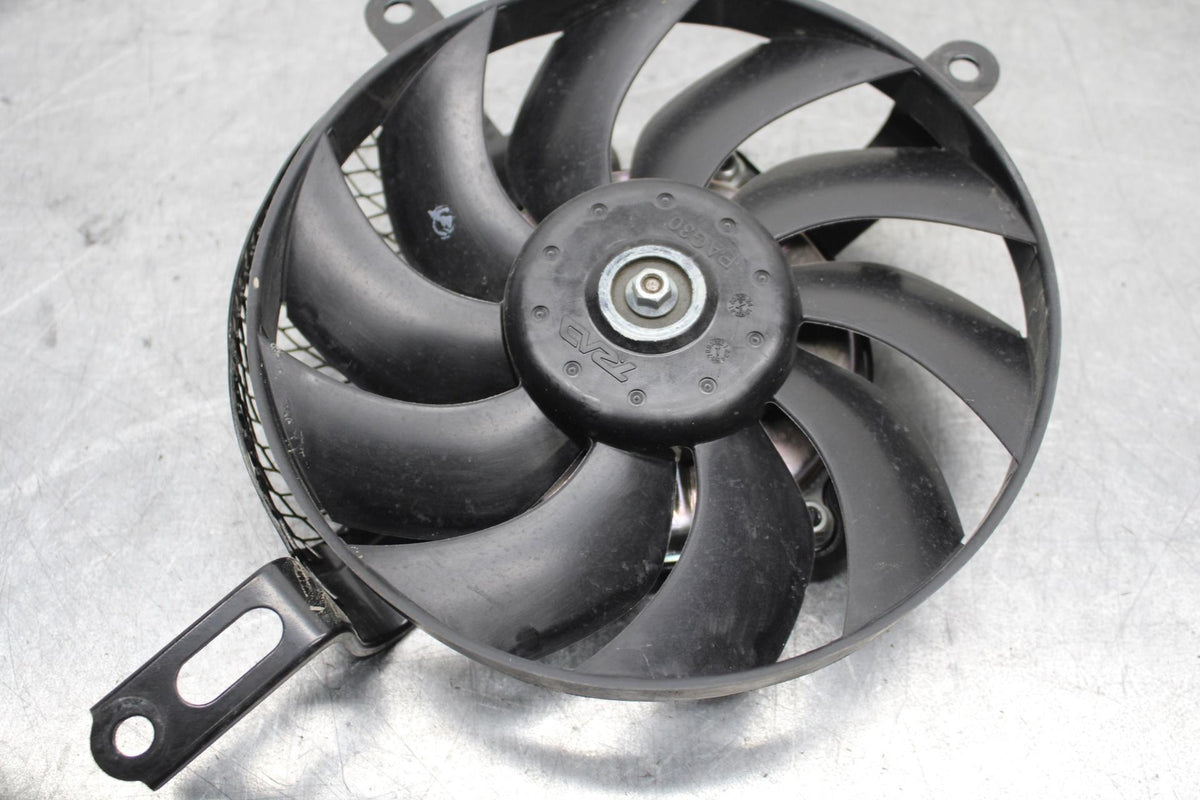 11-23 SUZUKI GSXR 750 ENGINE RADIATOR COOLING FAN BB630