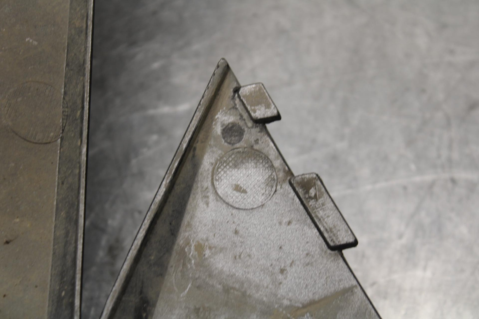 15-16 KAWASAKI EX300 RIGHT LOWER BOTTOM BELLY FAIRING COWL BB635