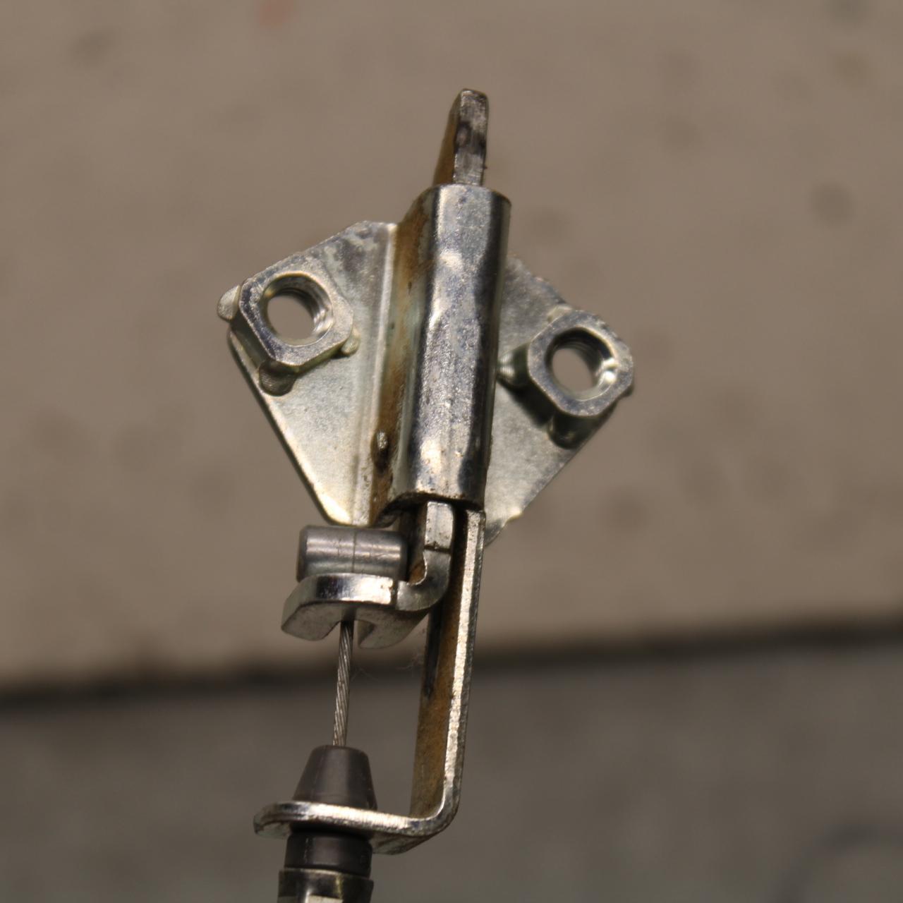 21 KAWASAKI NINJA ZX6R REAR PASSENGER SEAT LATCH LOCK ASSEMBLY BB647