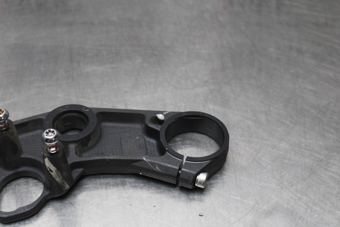 11-22 SUZUKI GSXR 600  FORKS UPPER TRIPLE TREE CLAMP BB193