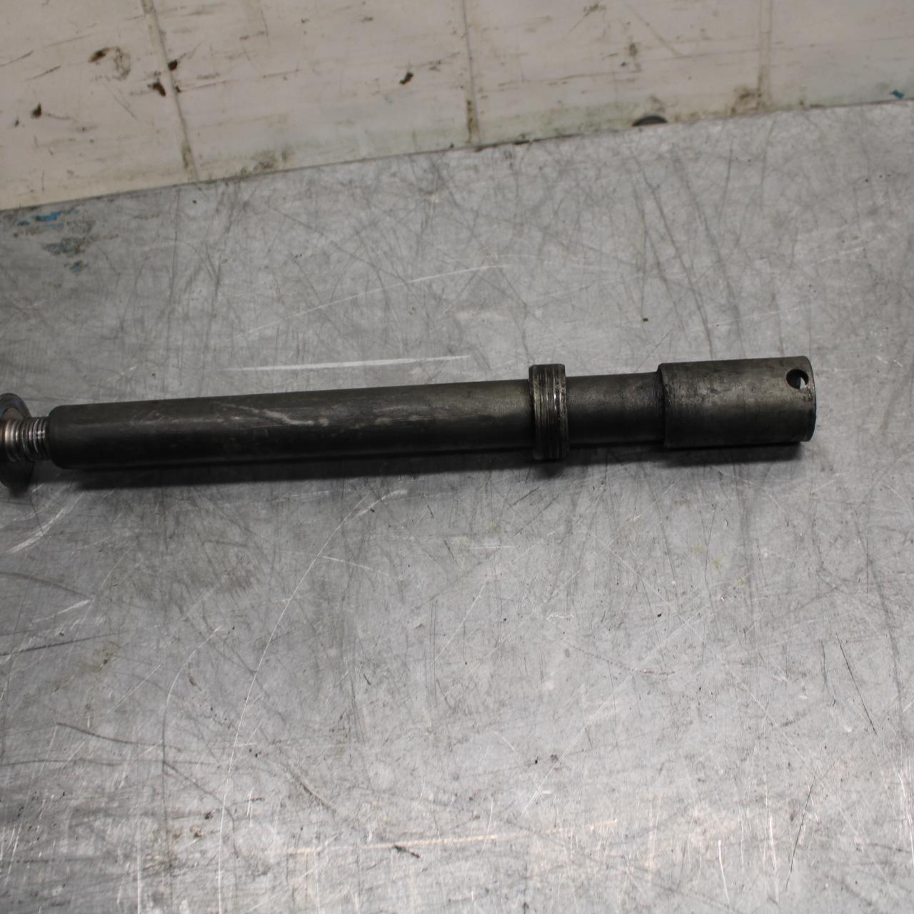 09-12 HONDA CBR600RR FRONT WHEEL RIM AXLE PIVOT BOLT 44301-MFJ-D00 BB450