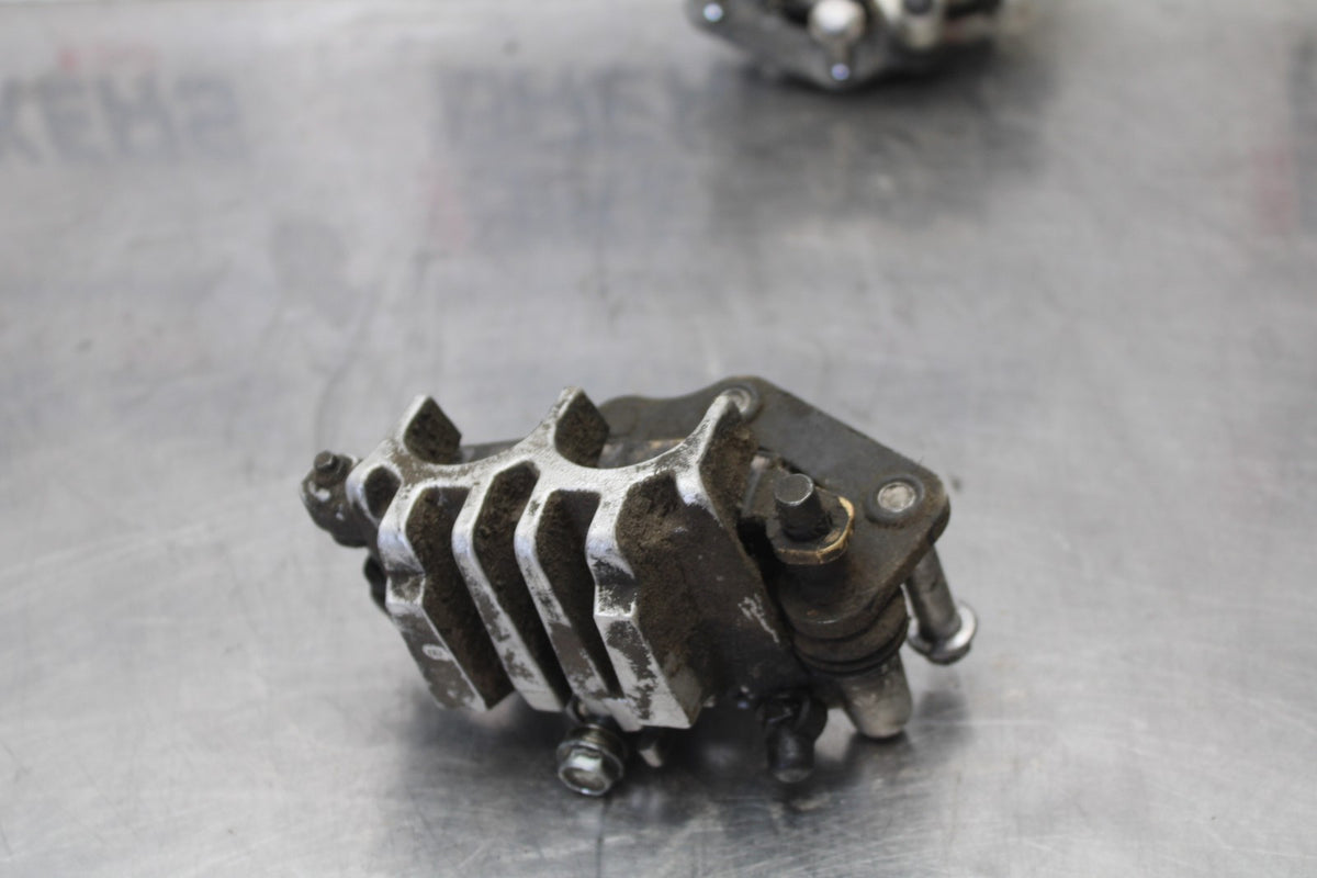 03 KAWASAKI VULCAN 1600 RIGHT LEFT FRONT BRAKE CALIPER SET PAIR CALIPERS BB865