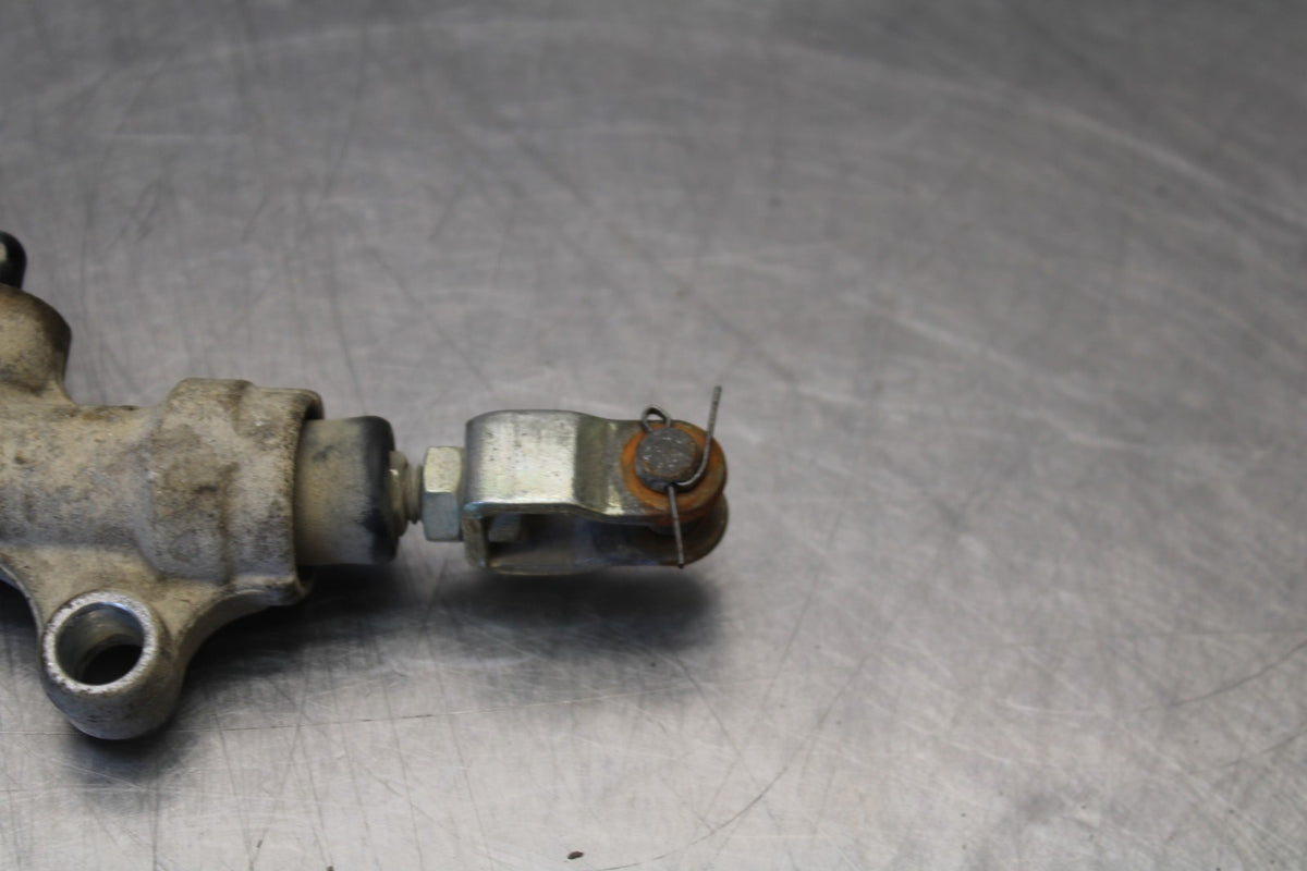 06 KAWASAKI KLR650 REAR BACK BRAKE MASTER CYLINDER W RESERVOIR BB919