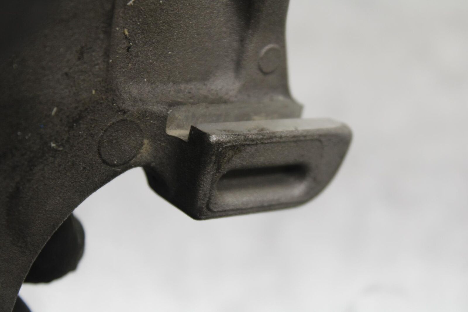 11-24 SUZUKI GSXR  600 750 REAR BACK BRAKE CALIPER W MOUNT BRACKET BB630