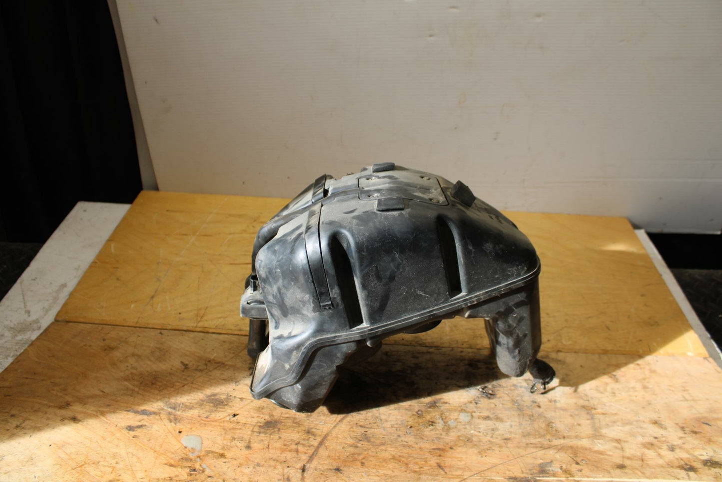 09-10 KAWASAKI ER-6N AIRBOX AIR INTAKE FILTER BOX BB325