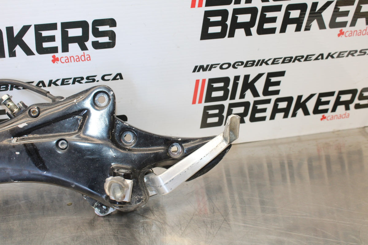 10 SUZUKI SV650 RIGHT REARSET REAR SET DRIVER FOOT PEG REST STOP BB181