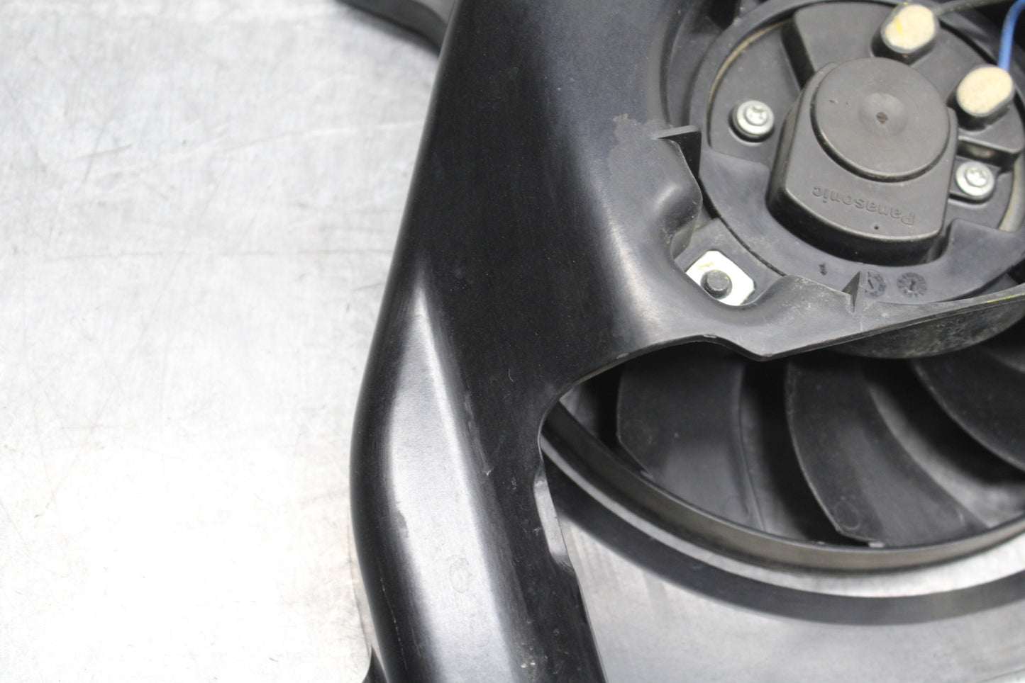 18-24 KAWASAKI NINJA 650 ENGINE RADIATOR COOLING FAN BB725