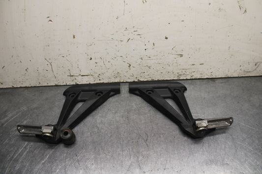 08-12 KAWASAKI NINJA 250R EX250J REAR BACK PASSENGER PEG SET PAIR BB111