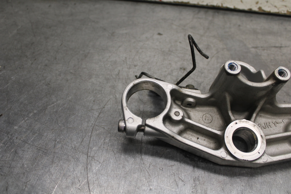 96-07 YAMAHA YZF600R FORKS UPPER TRIPLE TREE CLAMP  BB746