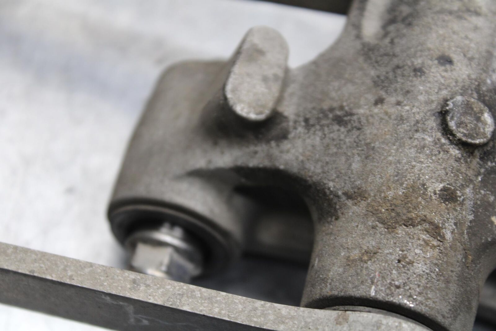 2011 Kawasaki Ninja ZX6R ZX600R REAR DOGBONE SHOCK LINKAGE LINK 39007-0006 BB587