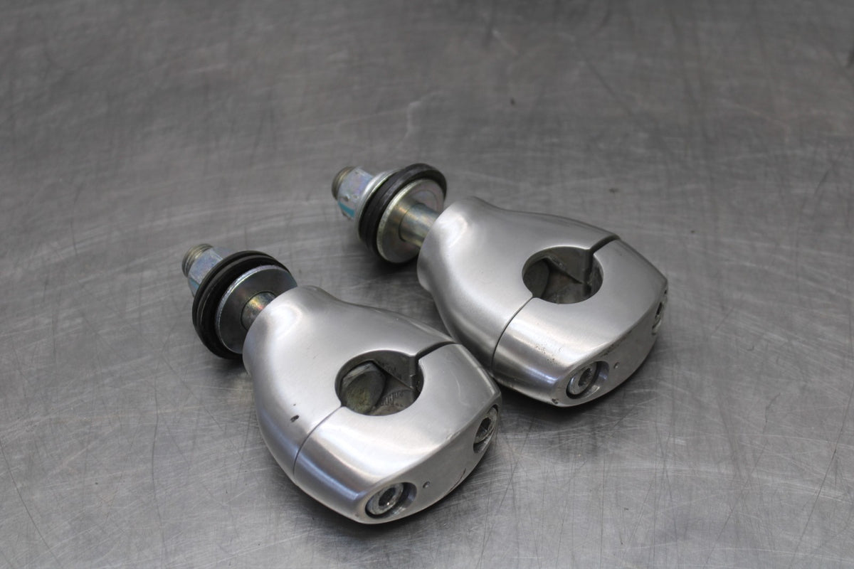 05-09 SUZUKI BOULEVARD C90 HANDLEBAR RISERS BB918