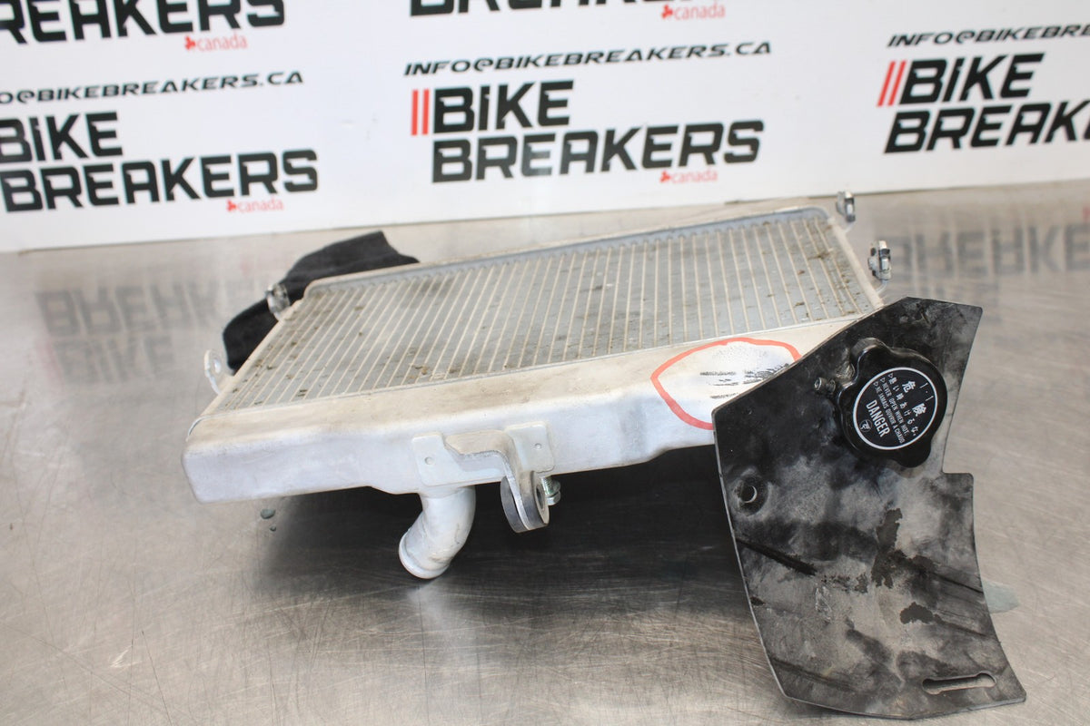 22-25 YAMAHA YZF R7 ENGINE RADIATOR MOTOR COOLER COOLING RADIATER BB182