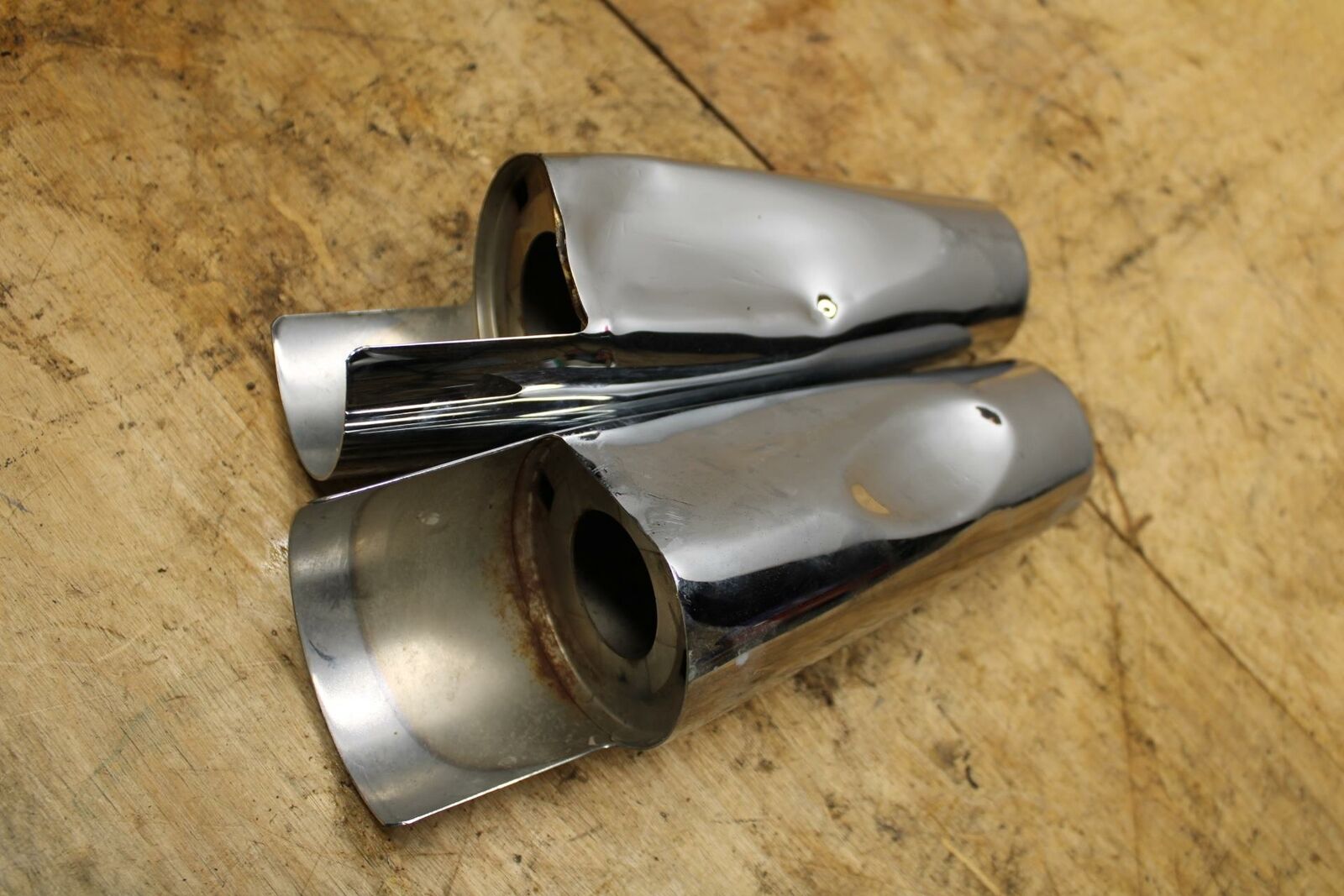 05-09 SUZUKI BOULEVARD C90 FRONT FORK UPPER COVER TOP GUARD SHIELD COWL  BB332