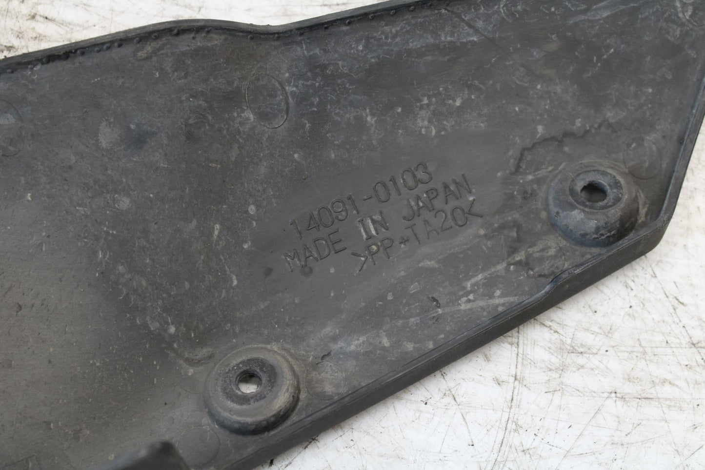 07-08 KAWASAKI NINJA ZX6R FRONT WHEEL FENDER COWL FAIRING TRIM BB274