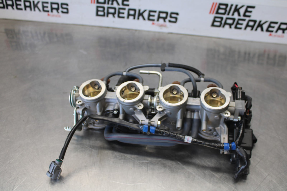 15-26 SUZUKI GSXR600 MAIN FUEL INJECTORS / THROTTLE BODIES BB888