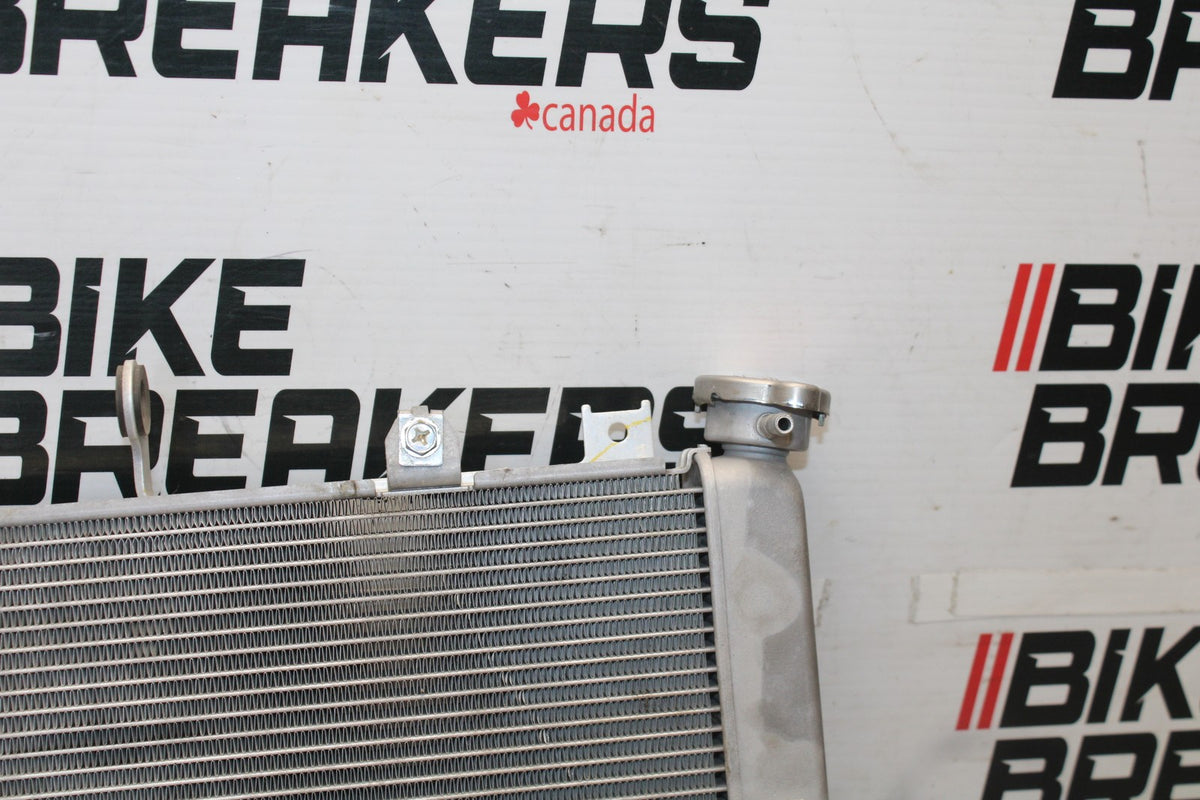 23 KAWASAKI NINJA 650 EX650 ENGINE RADIATOR MOTOR COOLER COOLING RADIATER BB920