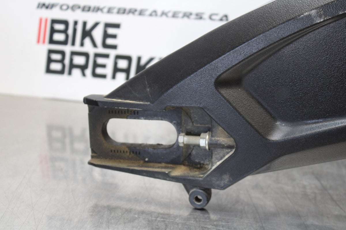 11-22 SUZUKI GSXR 600  REAR SWINGARM BACK SUSPENSION SWING ARM BB193