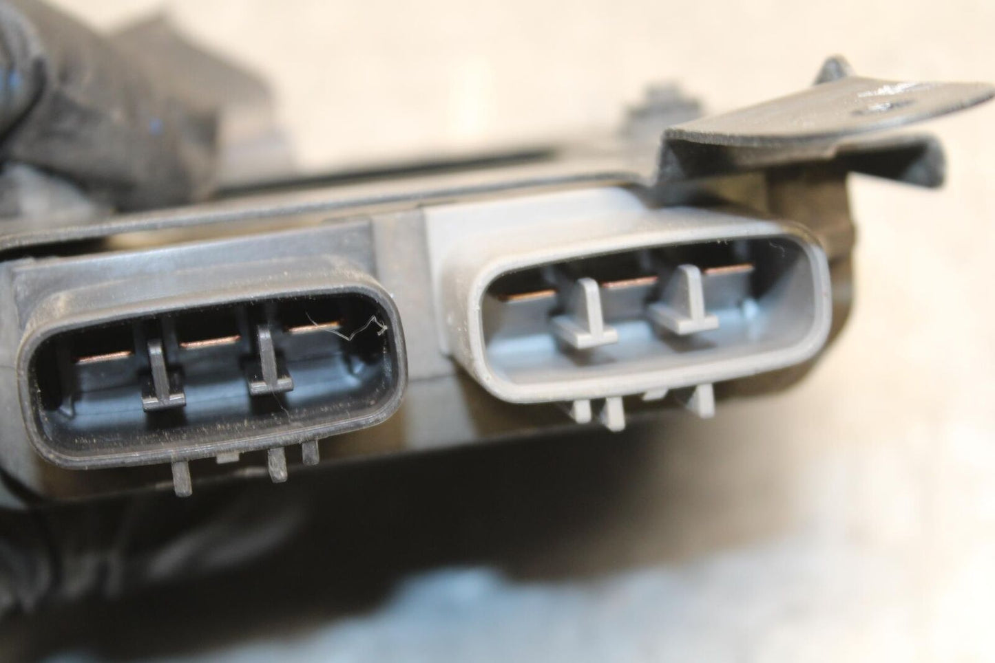 09-12 KAWASAKI NINJA ZX6R RECTIFIER VOLTAGE REGULATOR 21066-0028 BB617