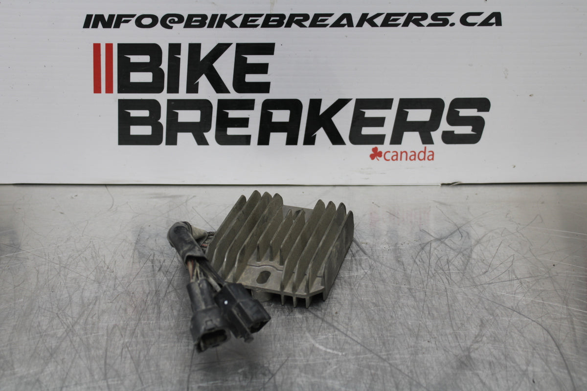 03 SUZUKI SV650S RECTIFIER VOLTAGE REGULATOR BB167