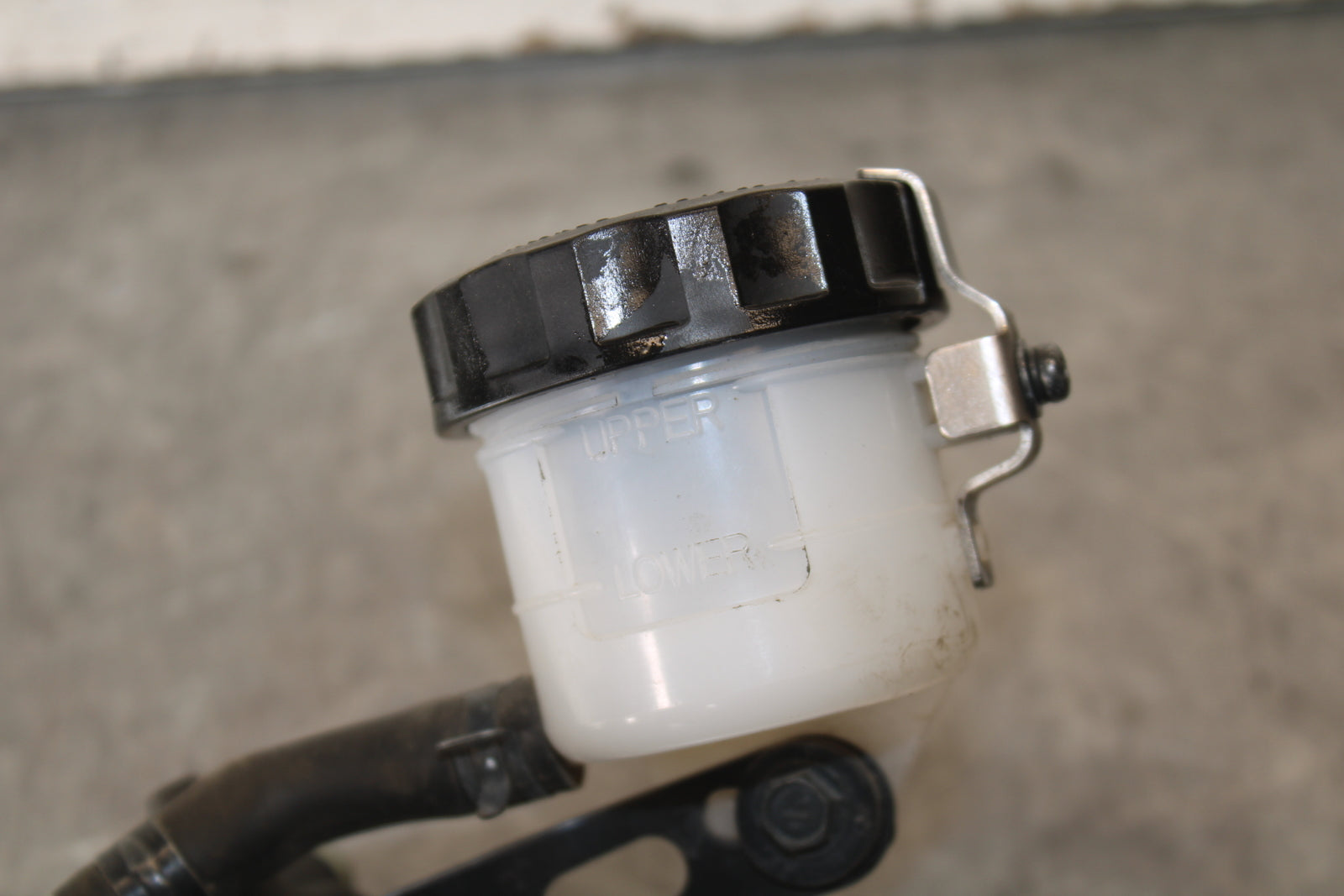 19-23 KAWASAKI NINJA ZX6R FRONT BRAKE MASTER CYLINDER w/ LEVER BB701