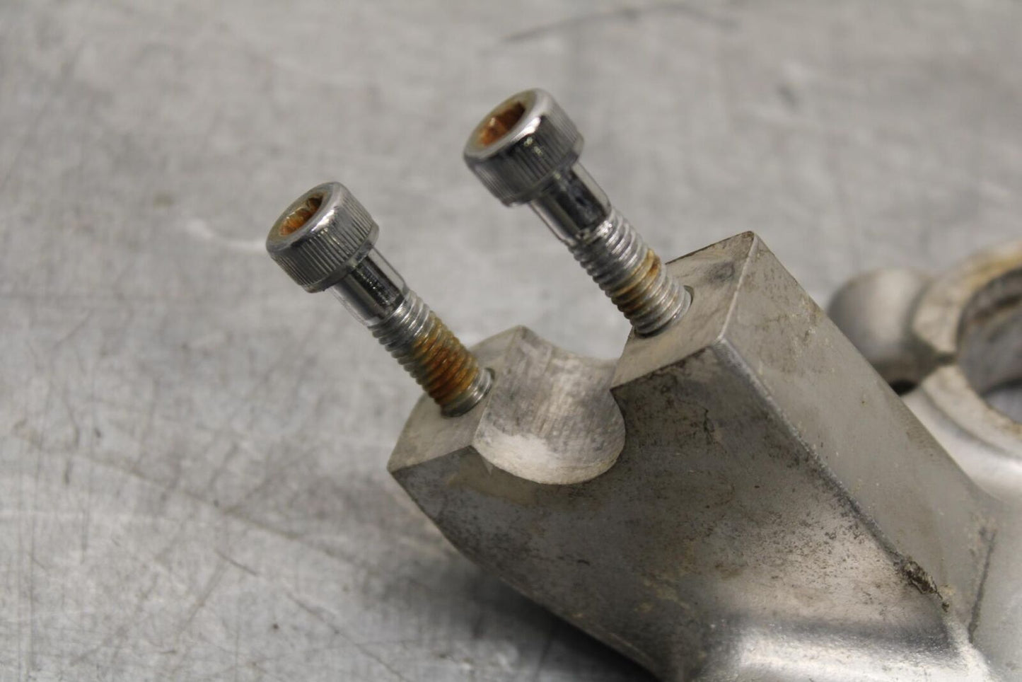 1983 Honda V45 Magna VF750C FORKS UPPER TRIPLE TREE CLAMP BB91