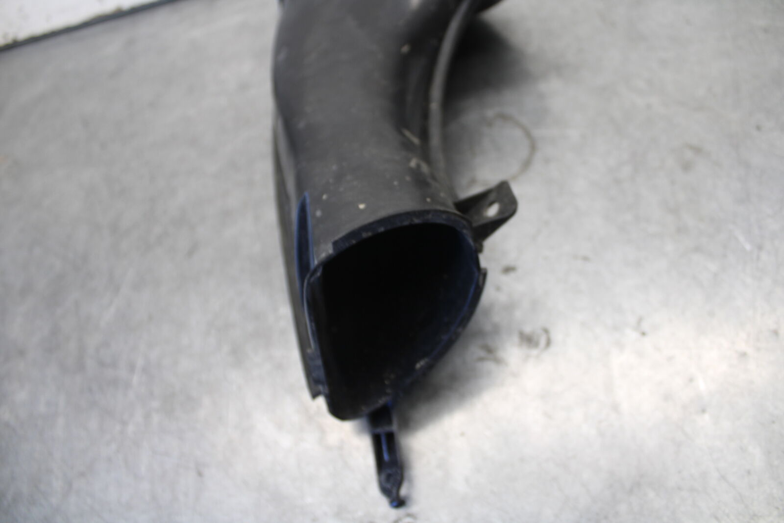 07-08 YAMAHA YZF R1 LEFT RAM AIR INTAKE DUCT TUBE BB675