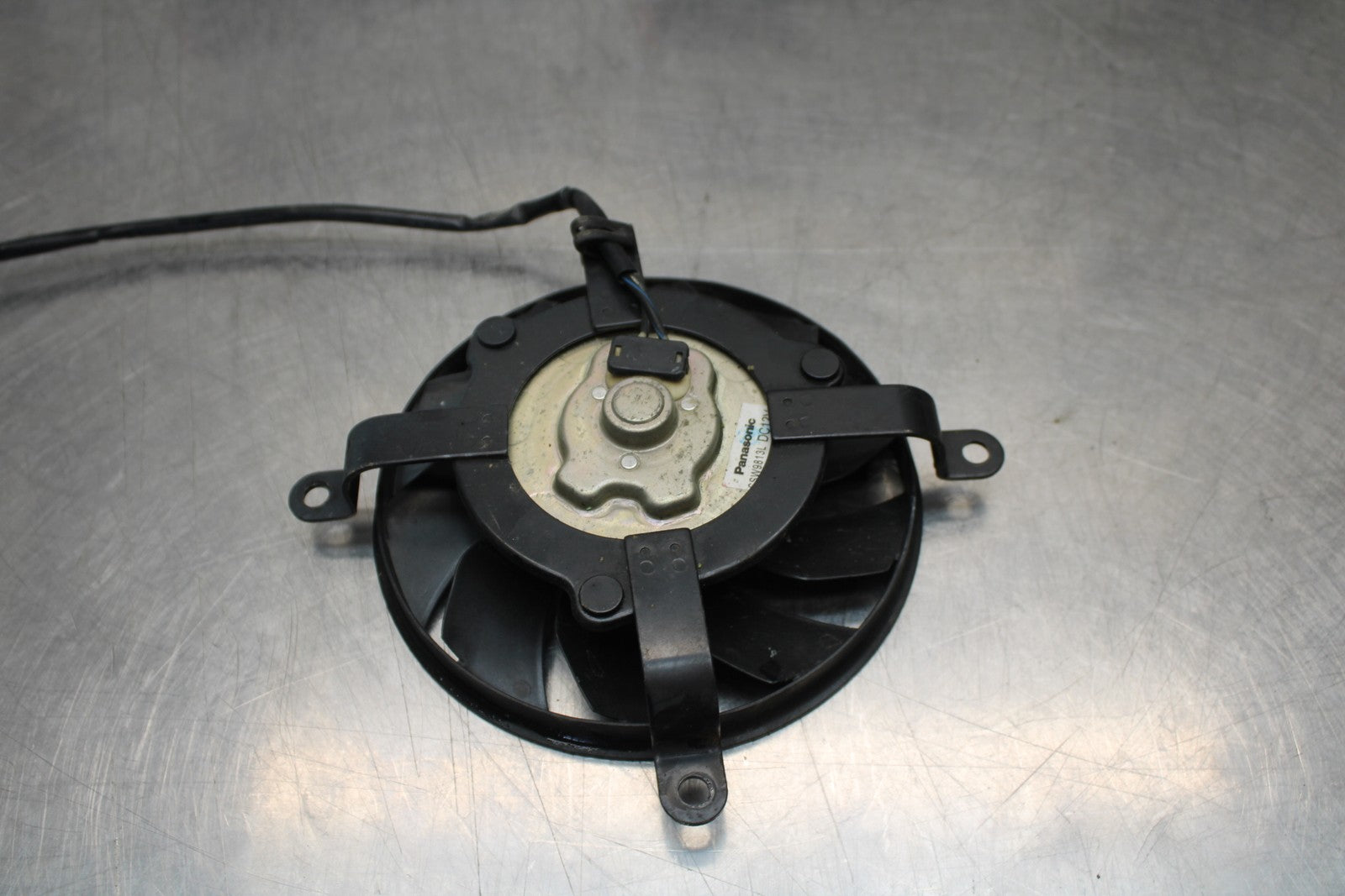 08 KAWASAKI VULCAN 900 ENGINE RADIATOR COOLING FAN BB184