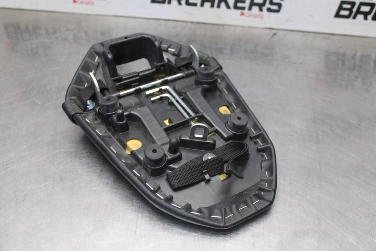 23-24 YAMAHA MT-07 REAR BACK PASSENGER TANDEM SEAT PAD SADDLE PILLION BB927