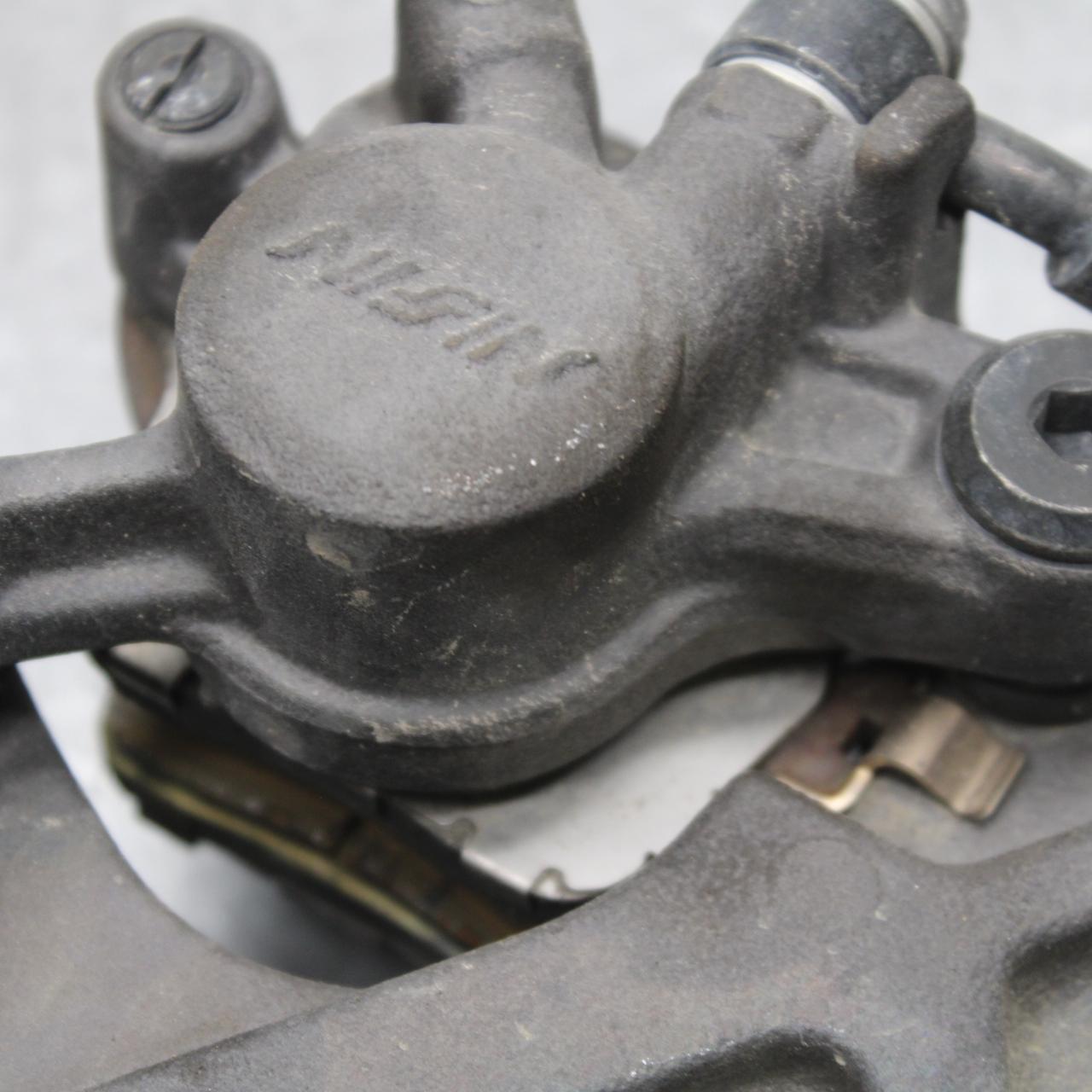 21 KAWASAKI NINJA ZX6R REAR BACK BRAKE CALIPER W MOUNT BRACKET  BB647