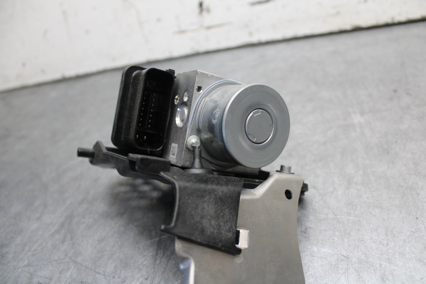 21-24 APRILIA RSV4 ABS PUMP UNIT MODULE BB668