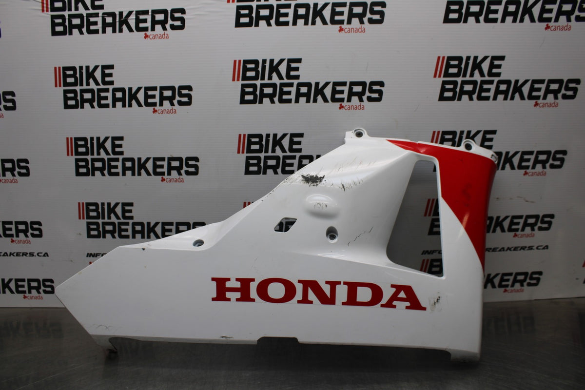 13-24 HONDA CBR600RR RIGHT LOWER BOTTOM BELLY SIDE FAIRING COWL  BB772
