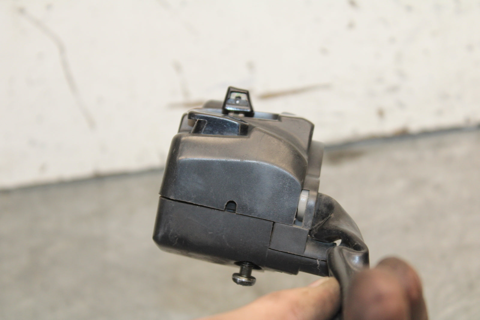 03-04 KAWASAKI NINJA ZX6RR LEFT CLIP ON HANDLE HORN SIGNALS SWITCHES BB684