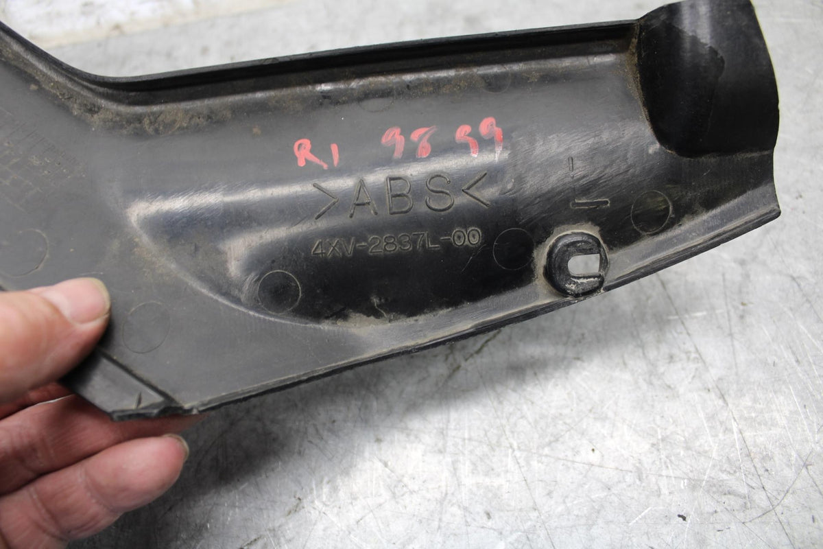 1999 Yamaha YZF R1 LEFT FRONT DUCT COVER PANEL COWL BB50