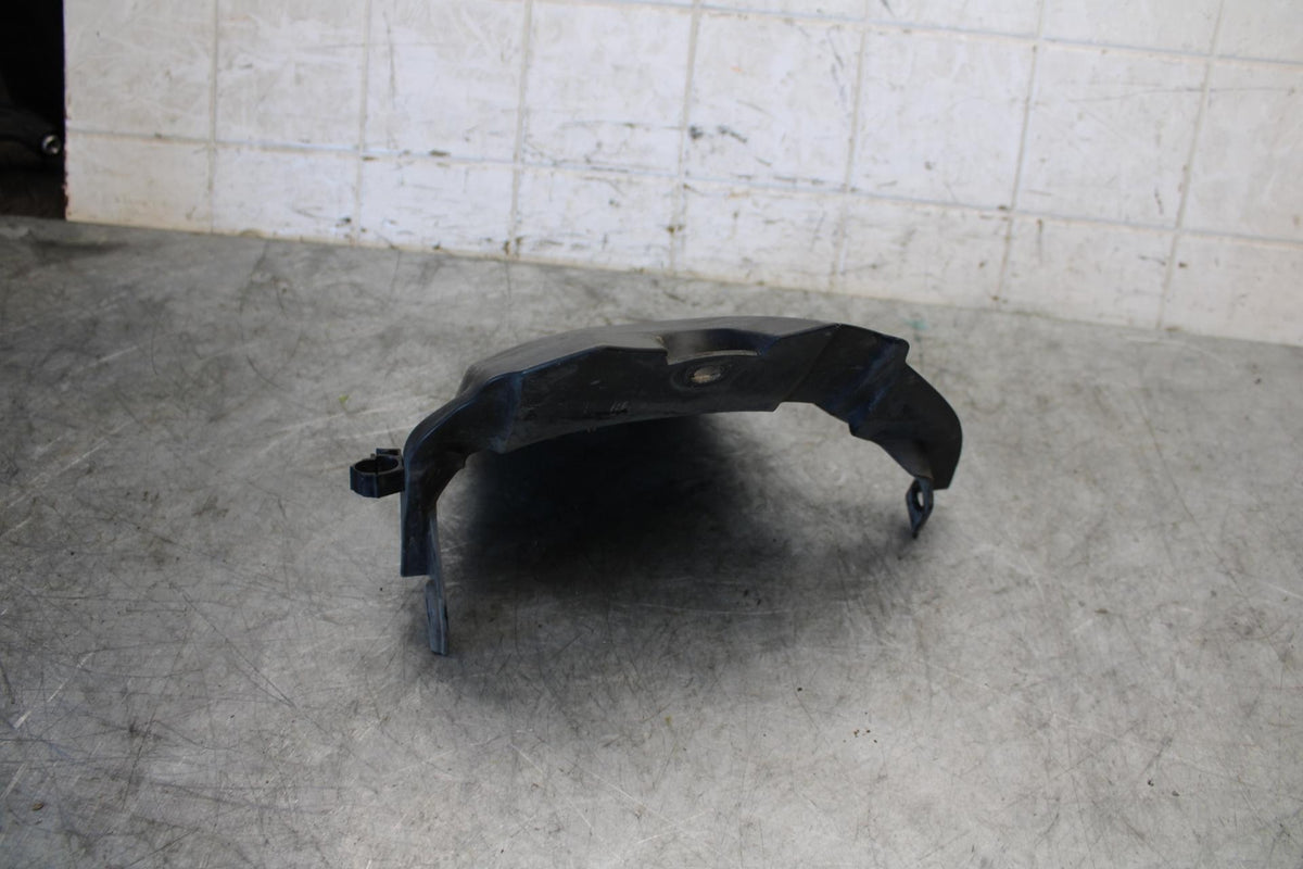 06-07 SUZUKI GSXR600 REAR BACK WHEEL TIRE HUGGER FENDER  BB543
