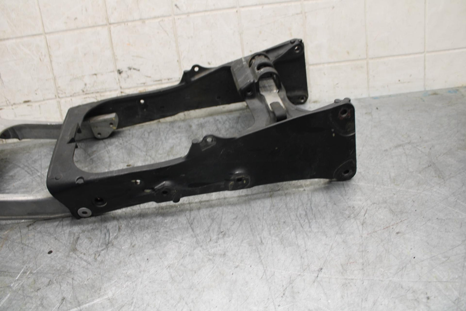 2009 Kawasaki Ninja ZX6R ZX600R REAR SUBFRAME BACK SUB FRAME 32160-0399 BB538