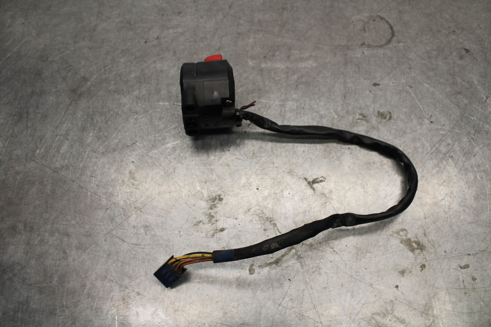 05-06 SUZUKI GSXR1000 RIGHT CLIP ON HANDLE KILL OFF START SWITCH SWITCHES BB677