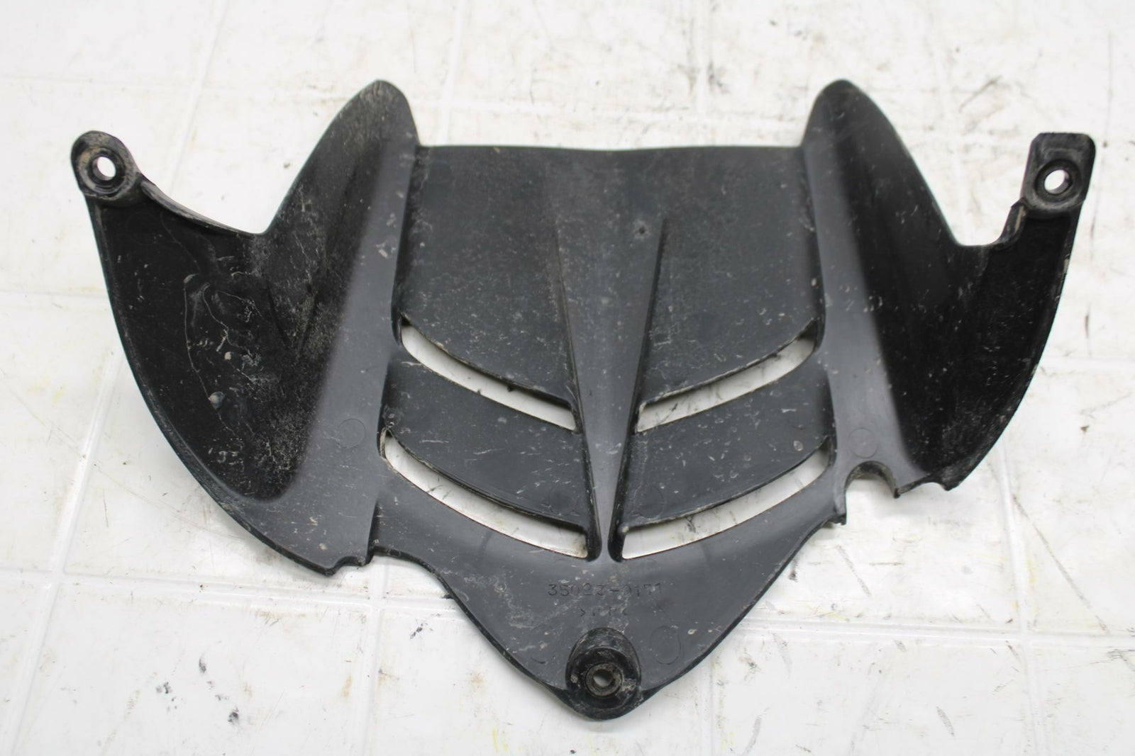 19-20 KAWASAKI NINJA ZX6R ZX636 REAR BACK WHEEL TIRE HUGGER FENDER BB407