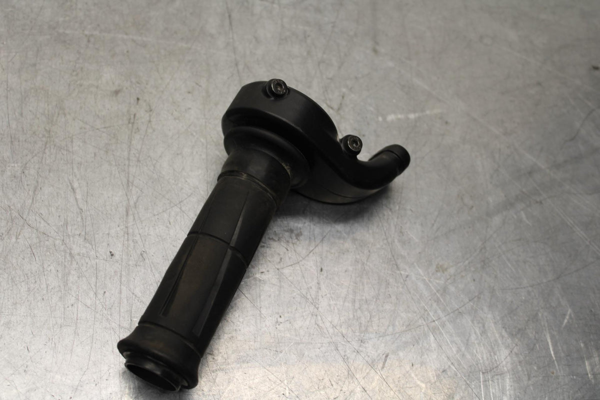 16-20 KAWASAKI ZX10R THROTTLE CABLE LINE HOUSING GUIDE BB591
