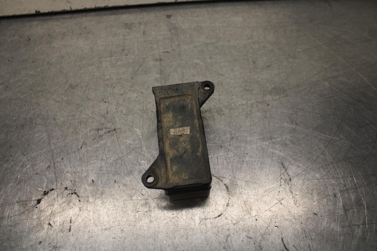 1988 Suzuki Katana 600 GSX600F RELAY ASSEMBLY FUSE BOX BB94