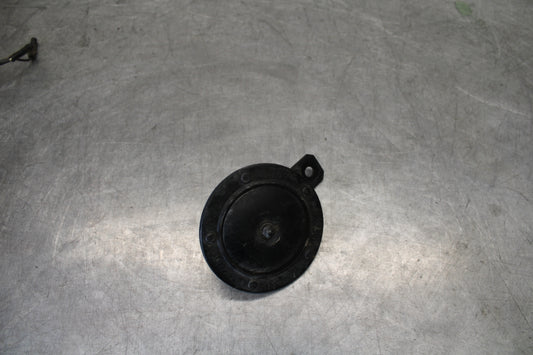 01-06 TRIUMPH TIGER 955I HORN SIGNAL BB693
