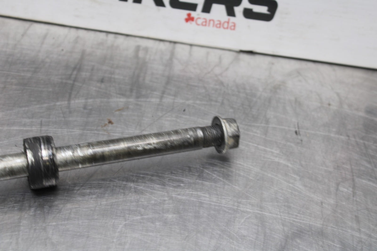 02 KAWASAKI VULCAN 800 VN800B CLASSIC REAR AXEL  BB862