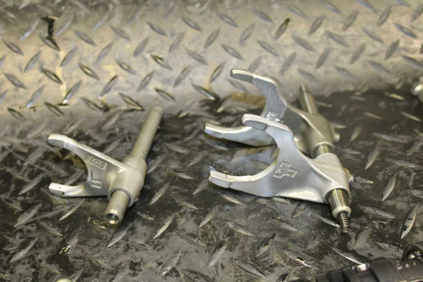 07 YAMAHA YZF R1 ENGINE TRANSMISSION GEAR SHIFT SHIFTER FORKS CAM DRUM  BB191 #B